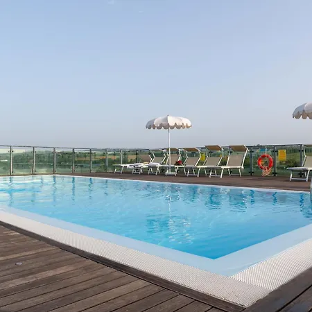 Hotel Grand 4*