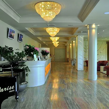 Grand Hotell