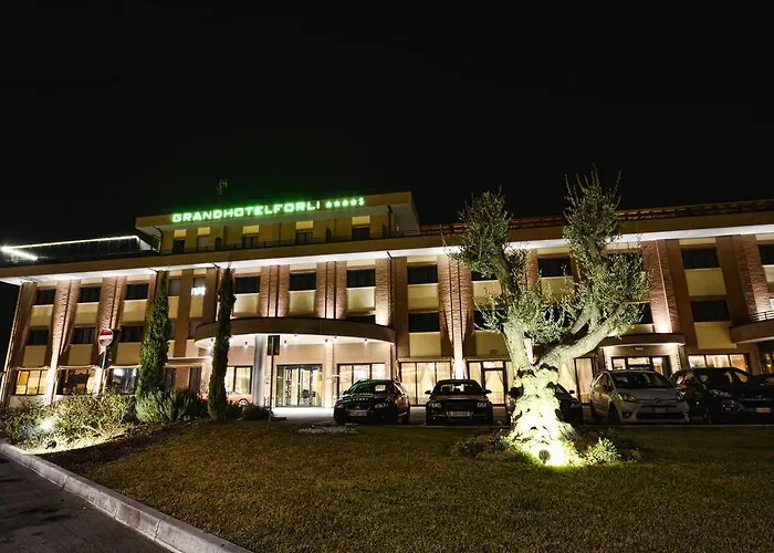 Ξενοδοχείο Grand 4*