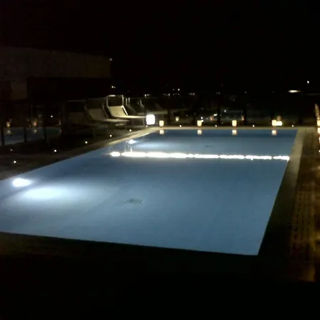 Grand 4*