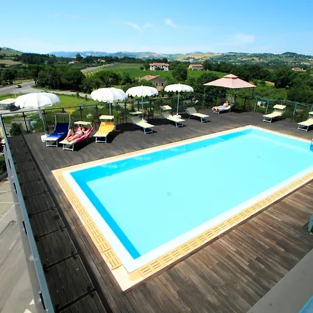 Hotel Grand 4*