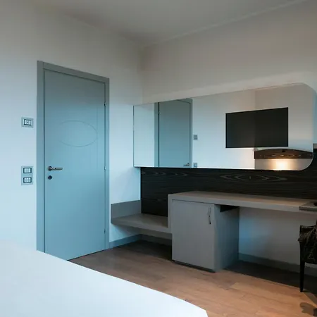 Hotel Grand 4*