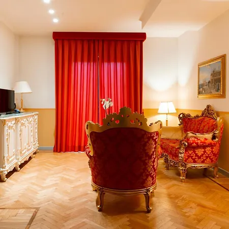 Hotel Grand 4*