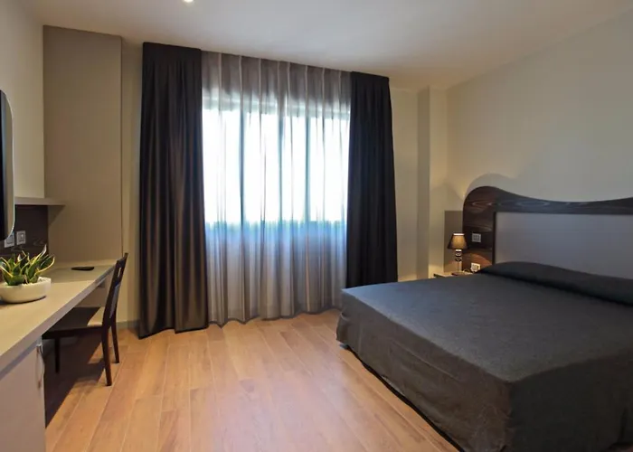 Grand فندق فورلي